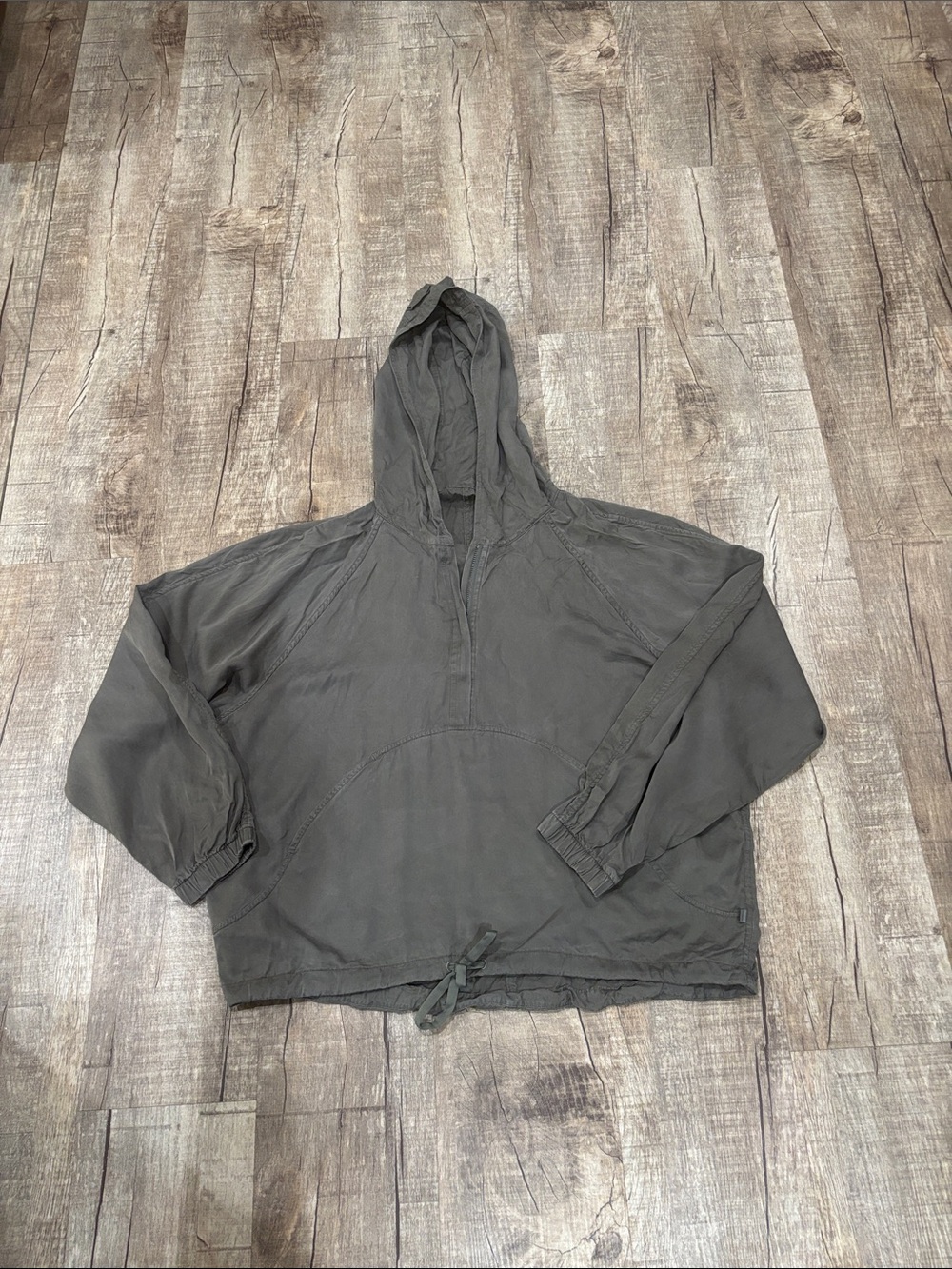 Lulu Lemon Washed Olive Hooded Pullover Oversized Medium